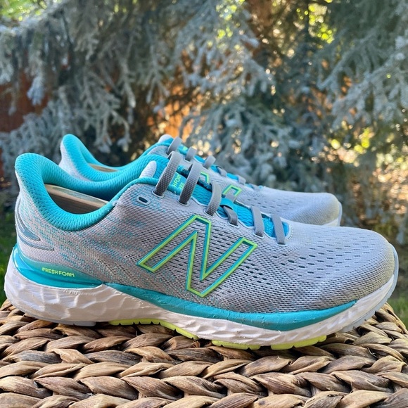 New Balance W880S11 Fresh Foam Light Cyclone Running & Training Shoes. Size 10.5 - Picture 4 of 13